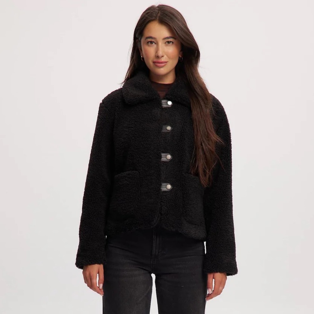 Noize Frieda Short Length Vegan Sherpa Coat in Black Size S NWT